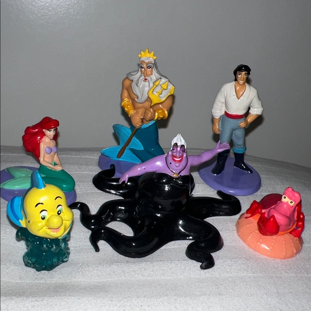 Disney Colorful Little Mermaid Character Collection 6pcs.